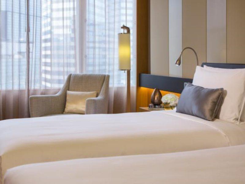 Renaissance Kowloon Hotel Hong Kong Esterno foto