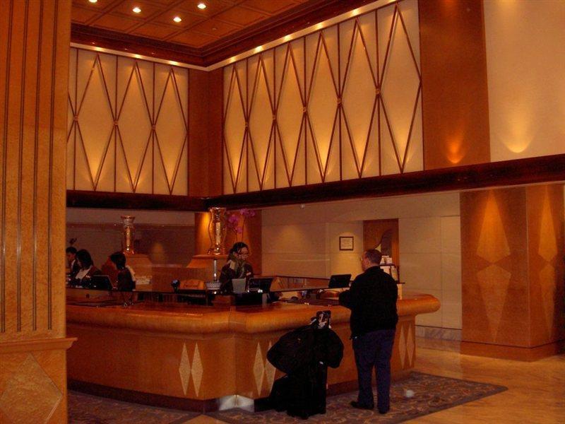 Renaissance Kowloon Hotel Hong Kong Esterno foto